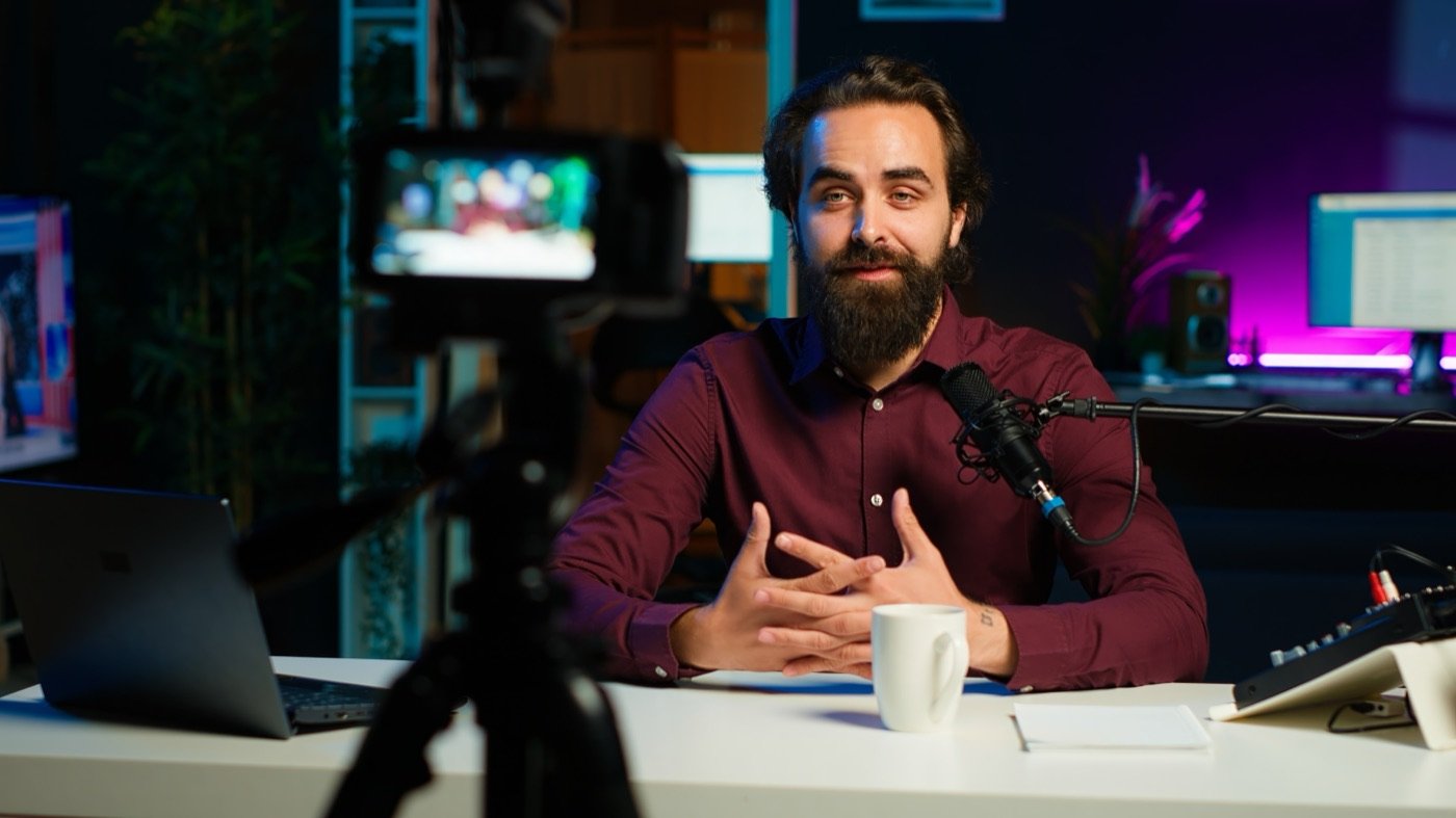 Lancement hybride en direct